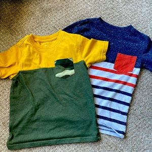 Boys t-shirt small pocket size small 6/7 for camo/yellow size 5T with stripes